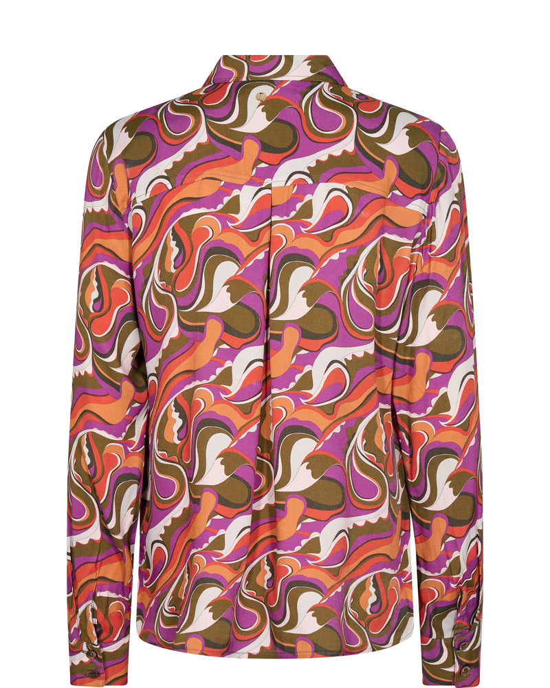 back view Mosh Mosh Taylor privot shirt in a mutli swirl pattern