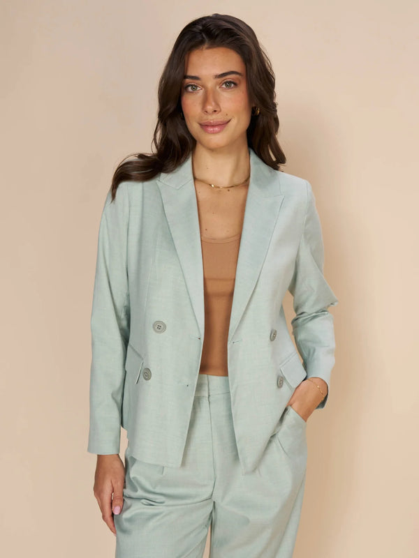 Red velvet clothing for women is presenting From Collection MosMosh the lulu chloe blazer is a double breasted blazer. For a casual workwear look, this light weight blazer will add a touch of sophistication.