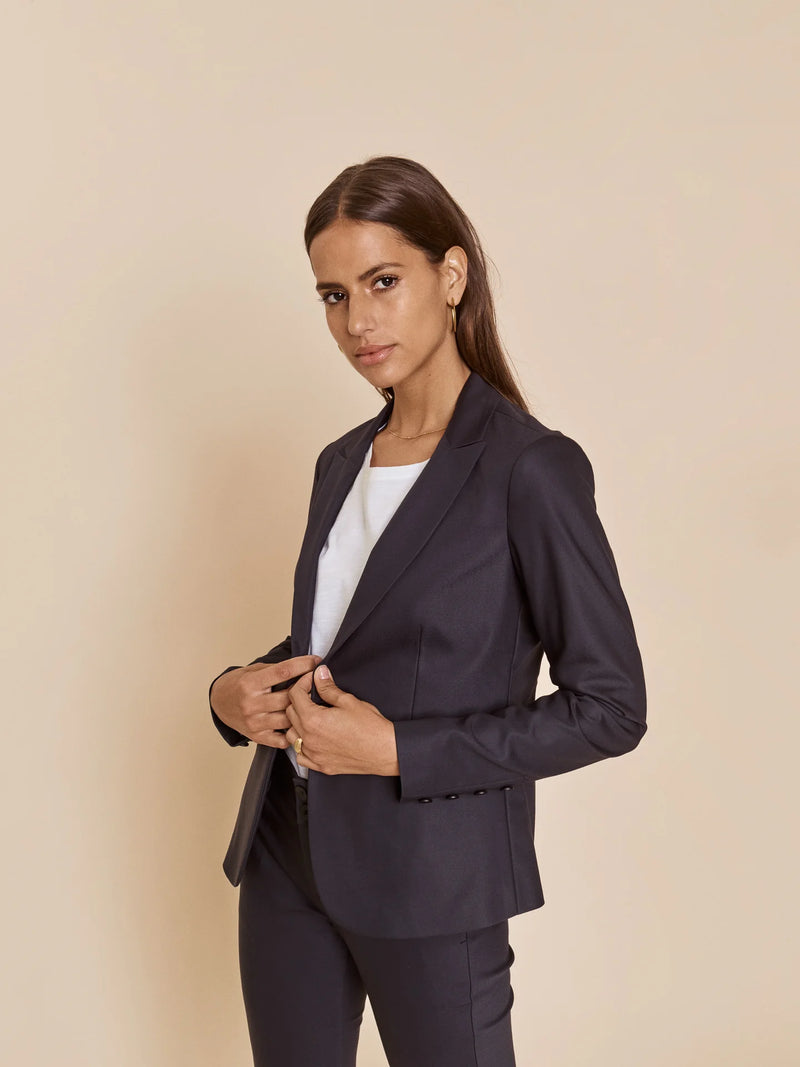 Mos Mosh blake night blazer in navy, fitted style with 1 button closure. Sophisticated and classic blazer you can pair with slim pant or your favorite jeans