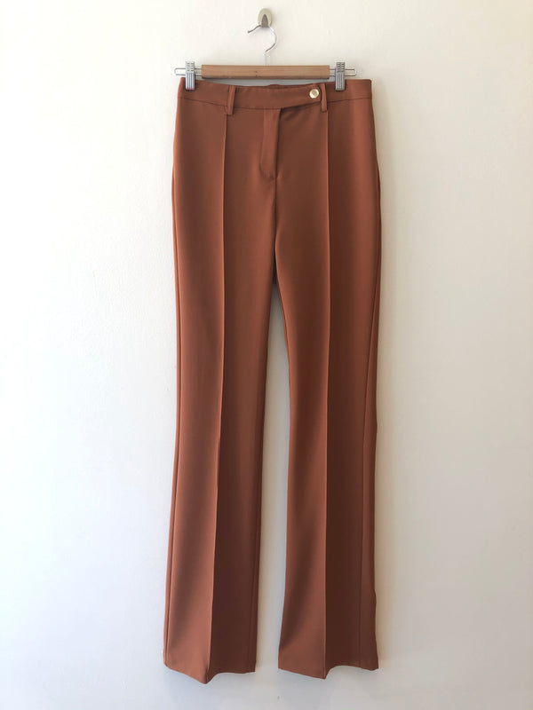 FIT AND FLAIR PANT