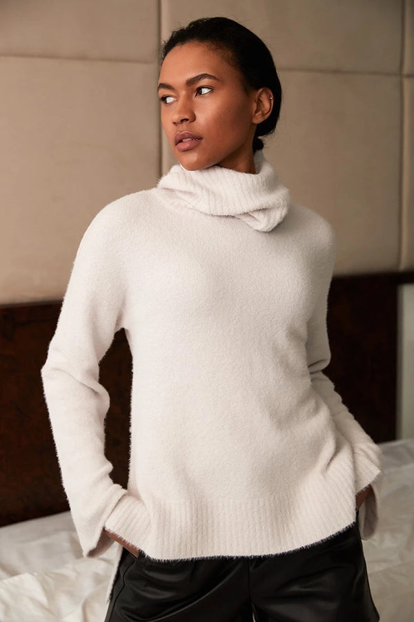 Elodie Turtle neck